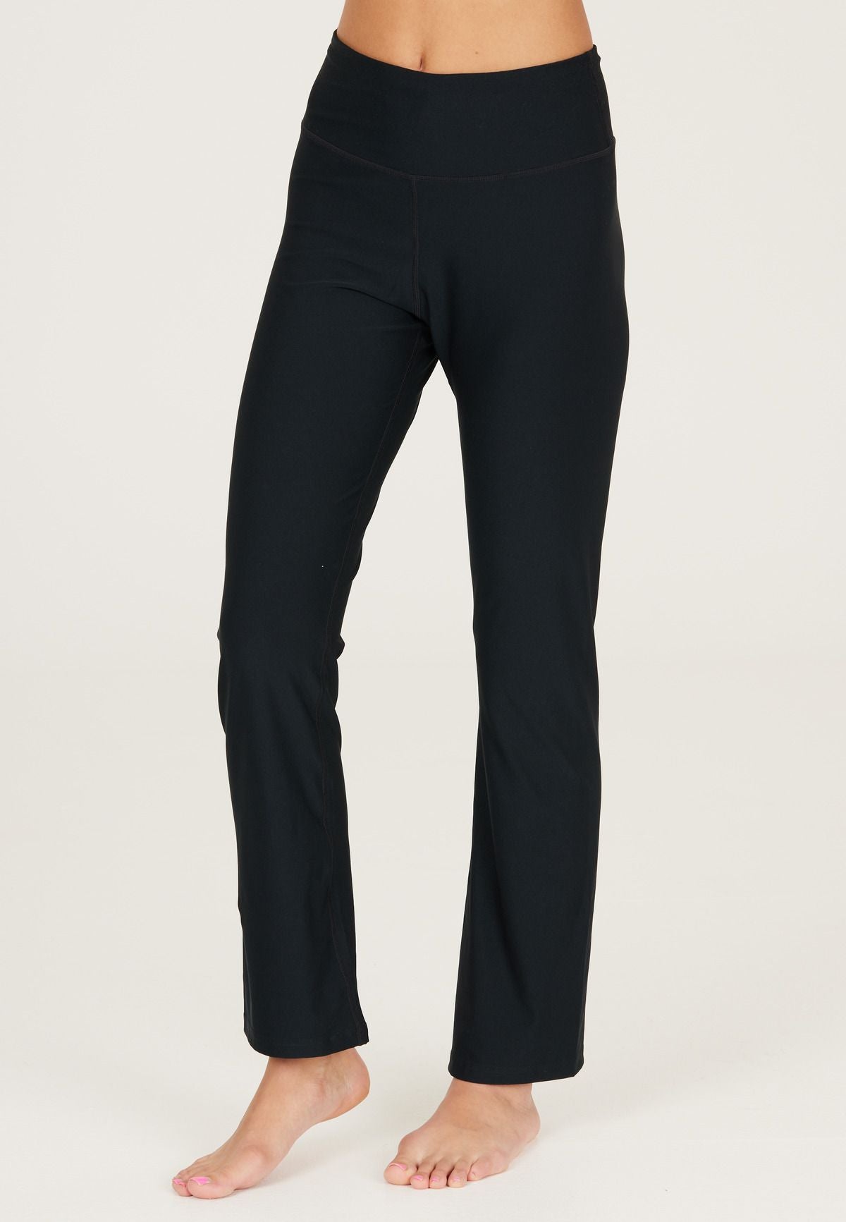 Flared Pants Zwart – Yoga & Loungebroek – foto 3 | Six Senses