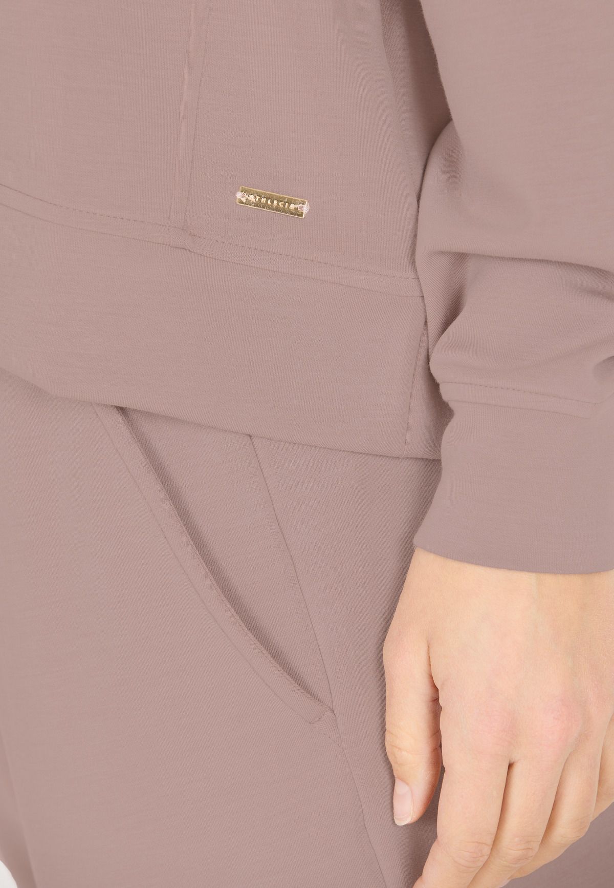 Jacey Crew Neck | Sparrow